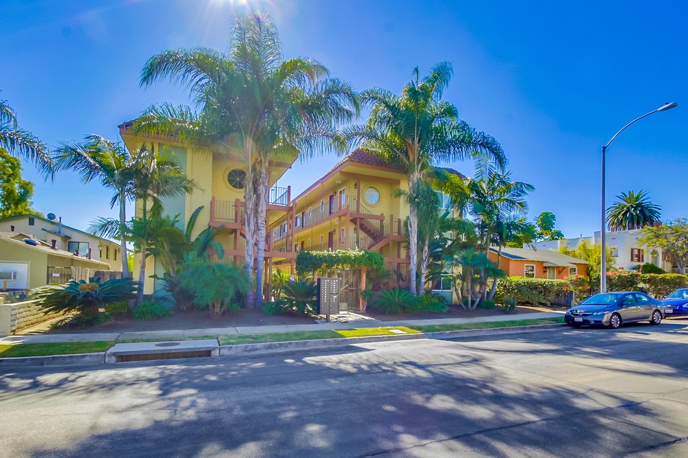 Virtual tour photo 4 of 20 for 3075 B St