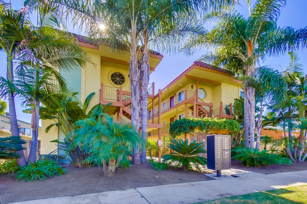Virtual tour photo 6 of 20 for 3075 B St