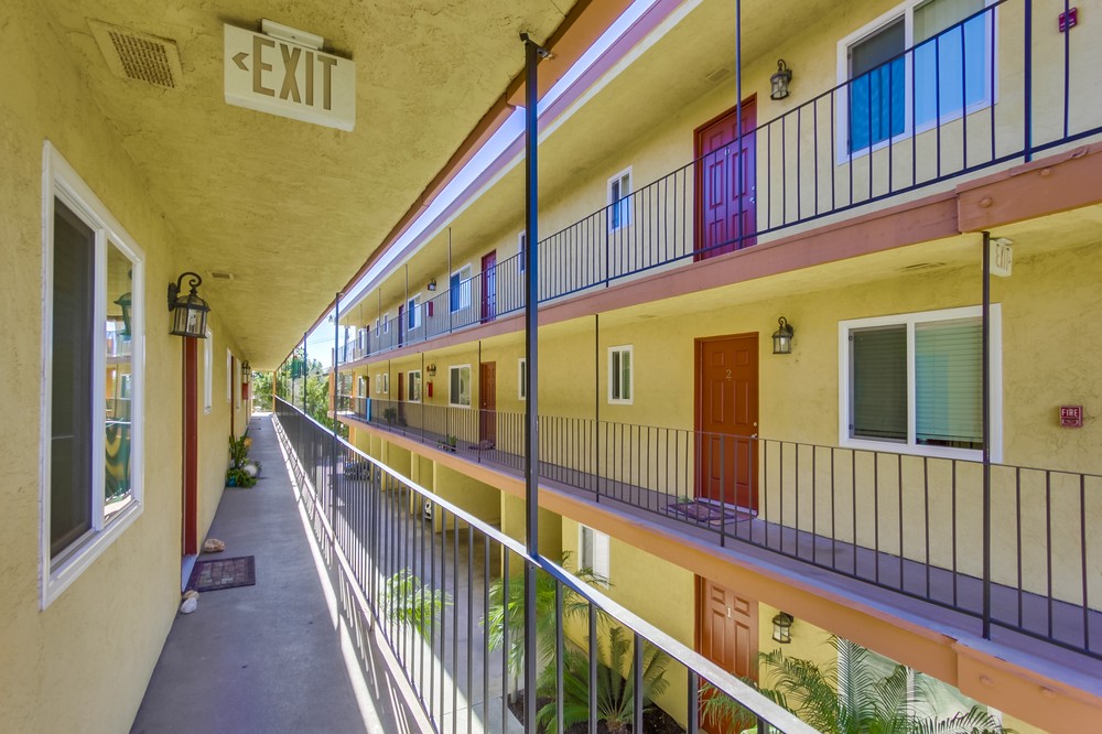 Virtual tour photo 9 of 20 for 3075 B St