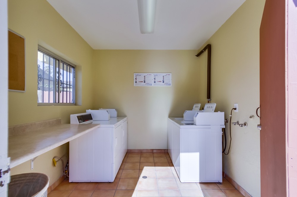 Virtual tour photo 17 of 20 for 3075 B St