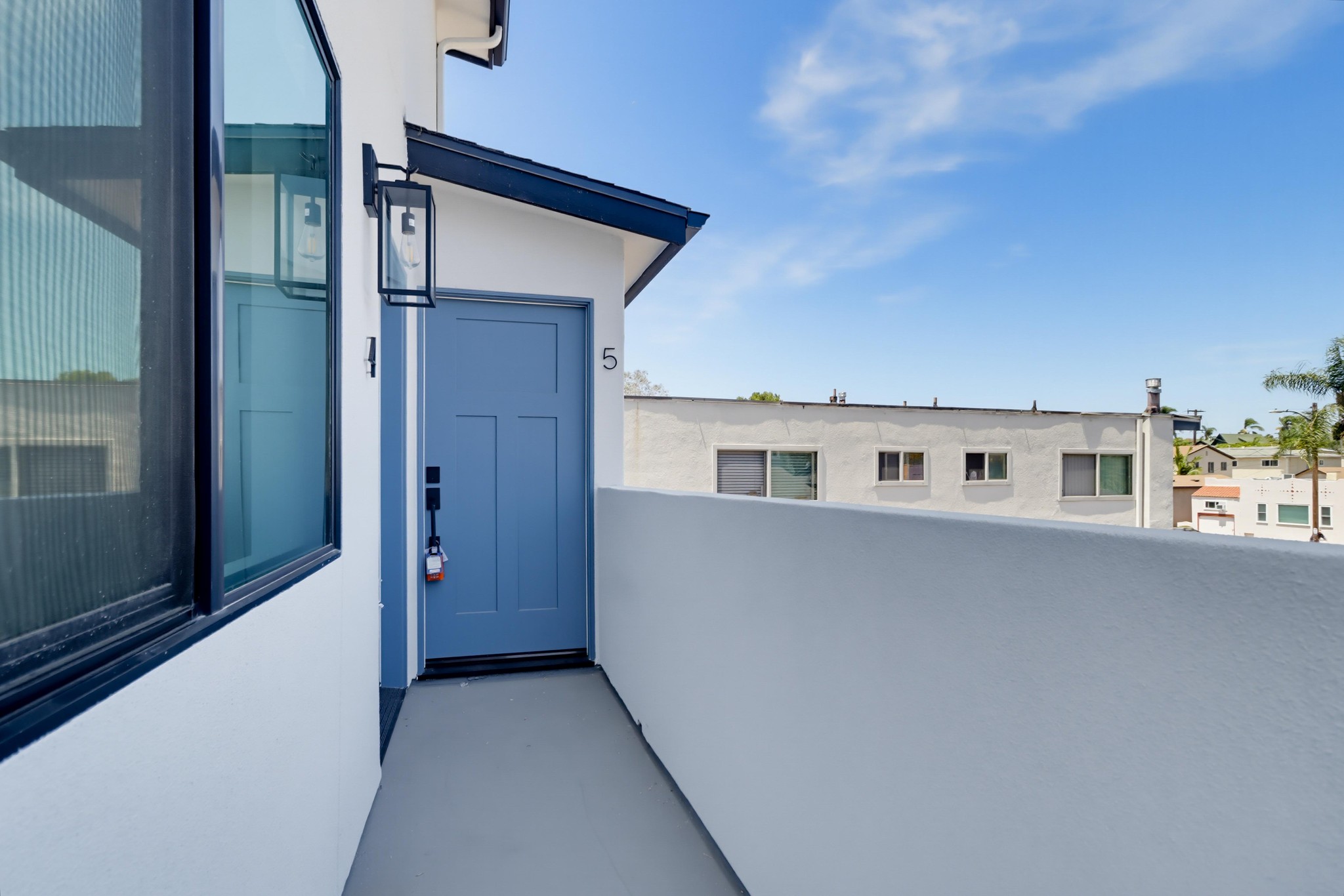 Virtual tour photo 3 of 27 for 3075 Hawthorn St