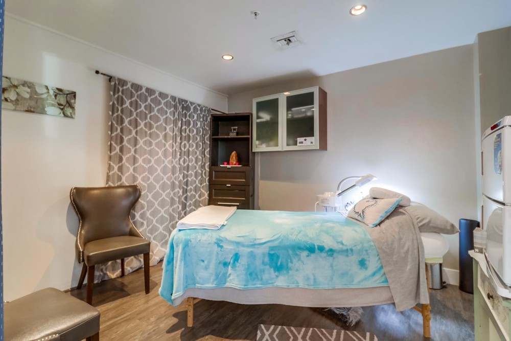 Virtual tour photo 23 of 28 for 3076 Fifth Ave