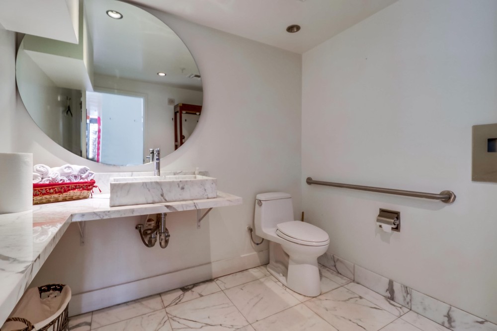 Virtual tour photo 26 of 28 for 3076 Fifth Ave