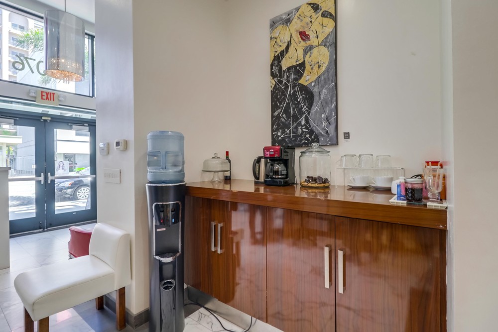 Virtual tour photo 27 of 28 for 3076 Fifth Ave