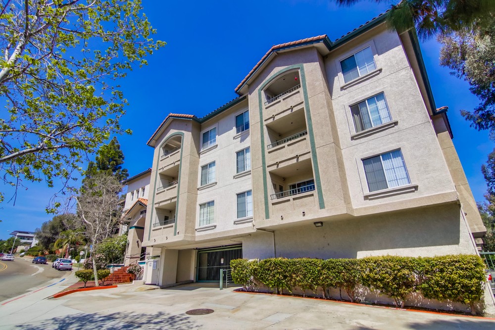 Virtual tour photo 5 of 37 for 3078 Broadway #104