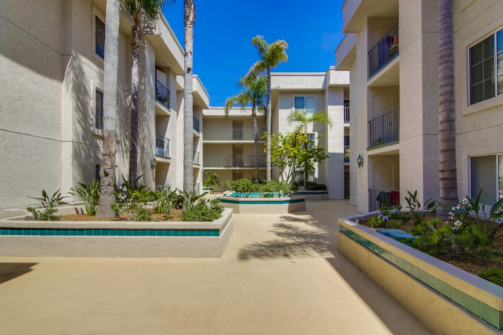 Virtual tour photo 7 of 37 for 3078 Broadway #104