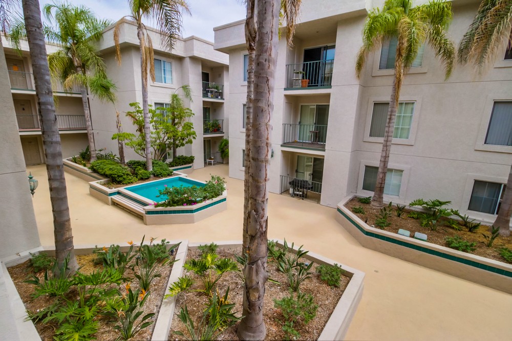 Virtual tour photo 7 of 36 for 3078 Broadway #207