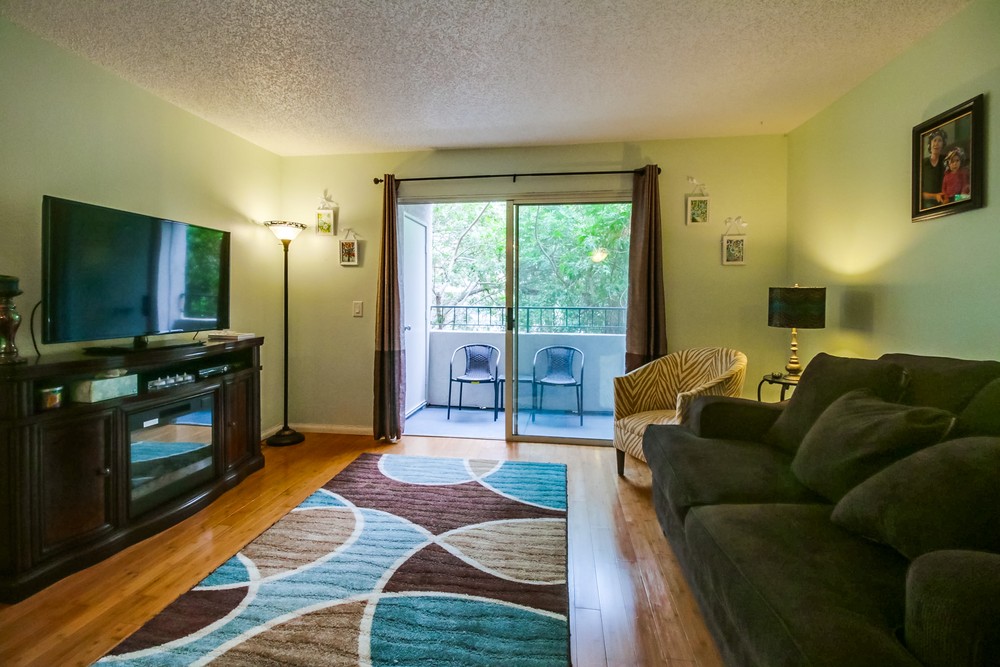 Virtual tour photo 10 of 36 for 3078 Broadway #207