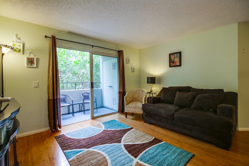 Virtual tour photo 11 of 36 for 3078 Broadway #207