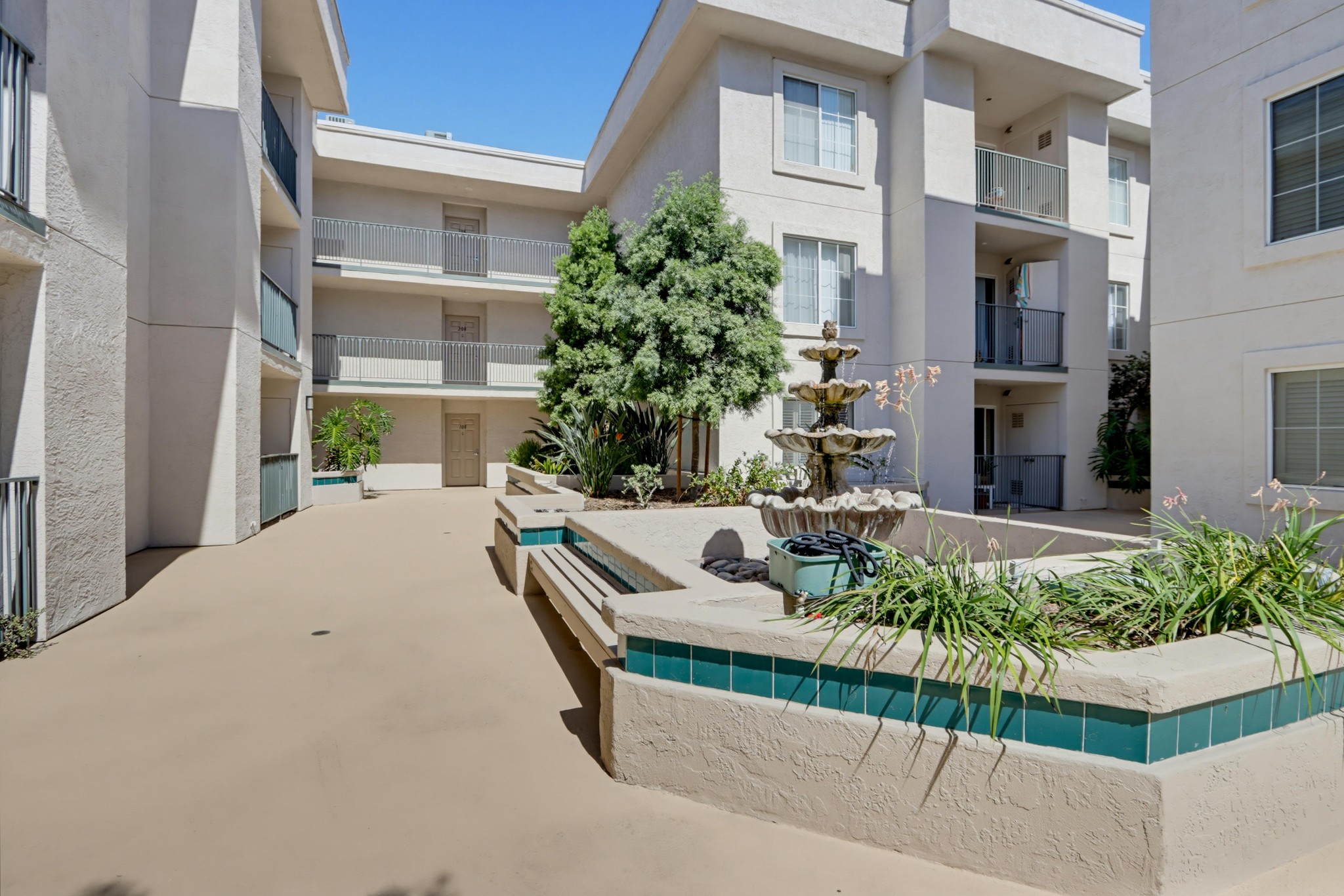 Virtual tour photo 6 of 30 for 3078 Broadway Unit 108