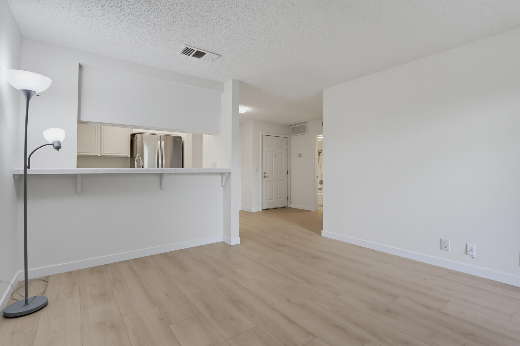 Virtual tour photo 17 of 30 for 3078 Broadway Unit 108