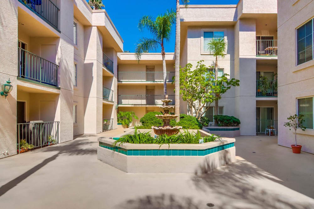 Virtual tour photo 7 of 39 for 3078 Broadway UNIT 202