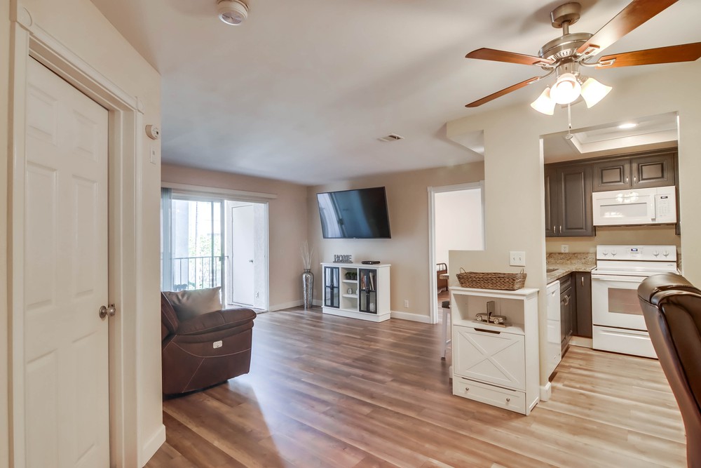 Virtual tour photo 8 of 39 for 3078 Broadway UNIT 202