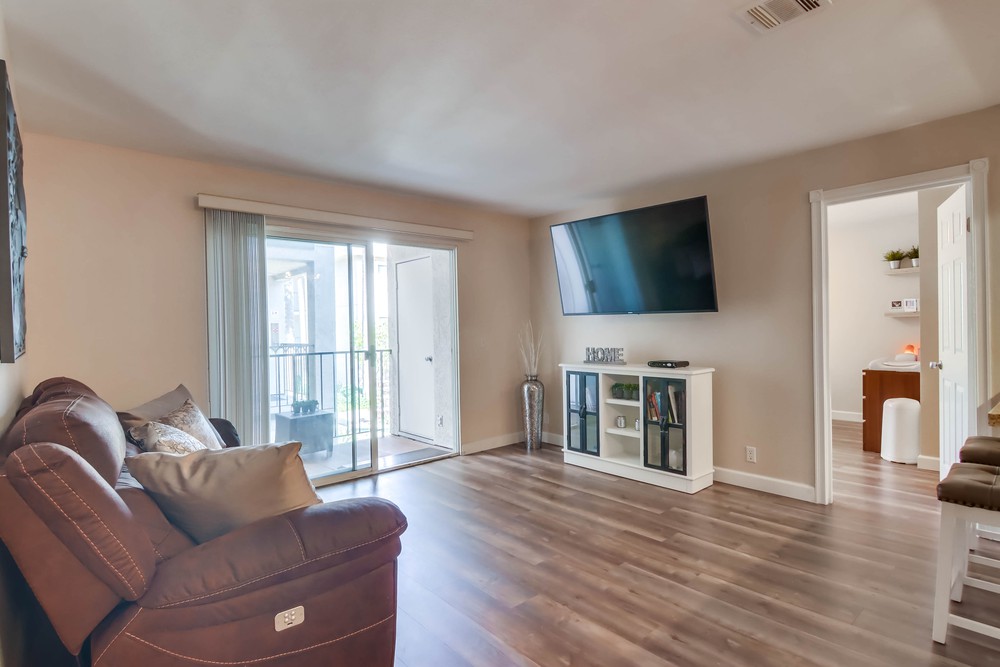 Virtual tour photo 10 of 39 for 3078 Broadway UNIT 202