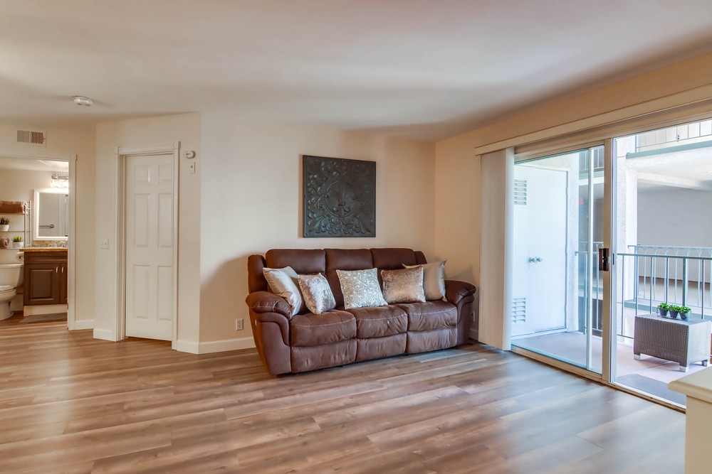 Virtual tour photo 11 of 39 for 3078 Broadway UNIT 202