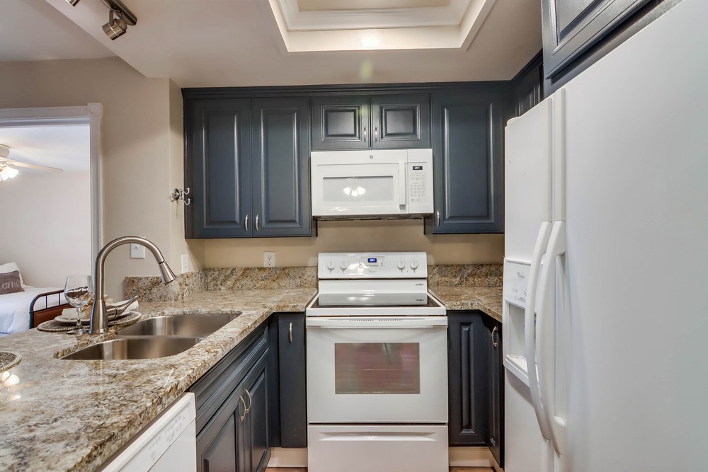 Virtual tour photo 21 of 39 for 3078 Broadway UNIT 202