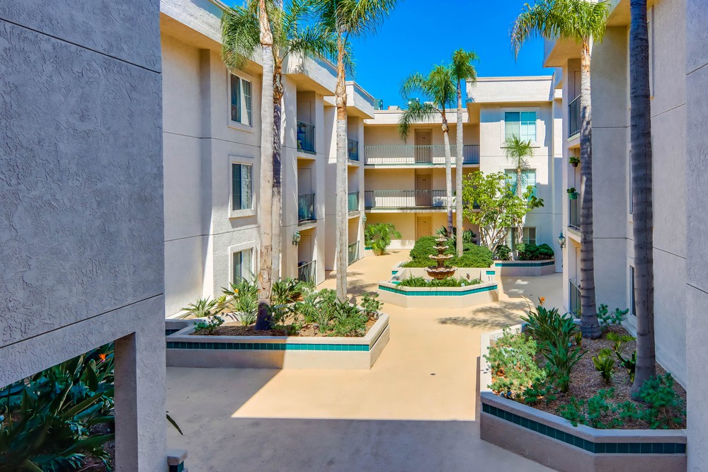Virtual tour photo 40 of 39 for 3078 Broadway UNIT 202