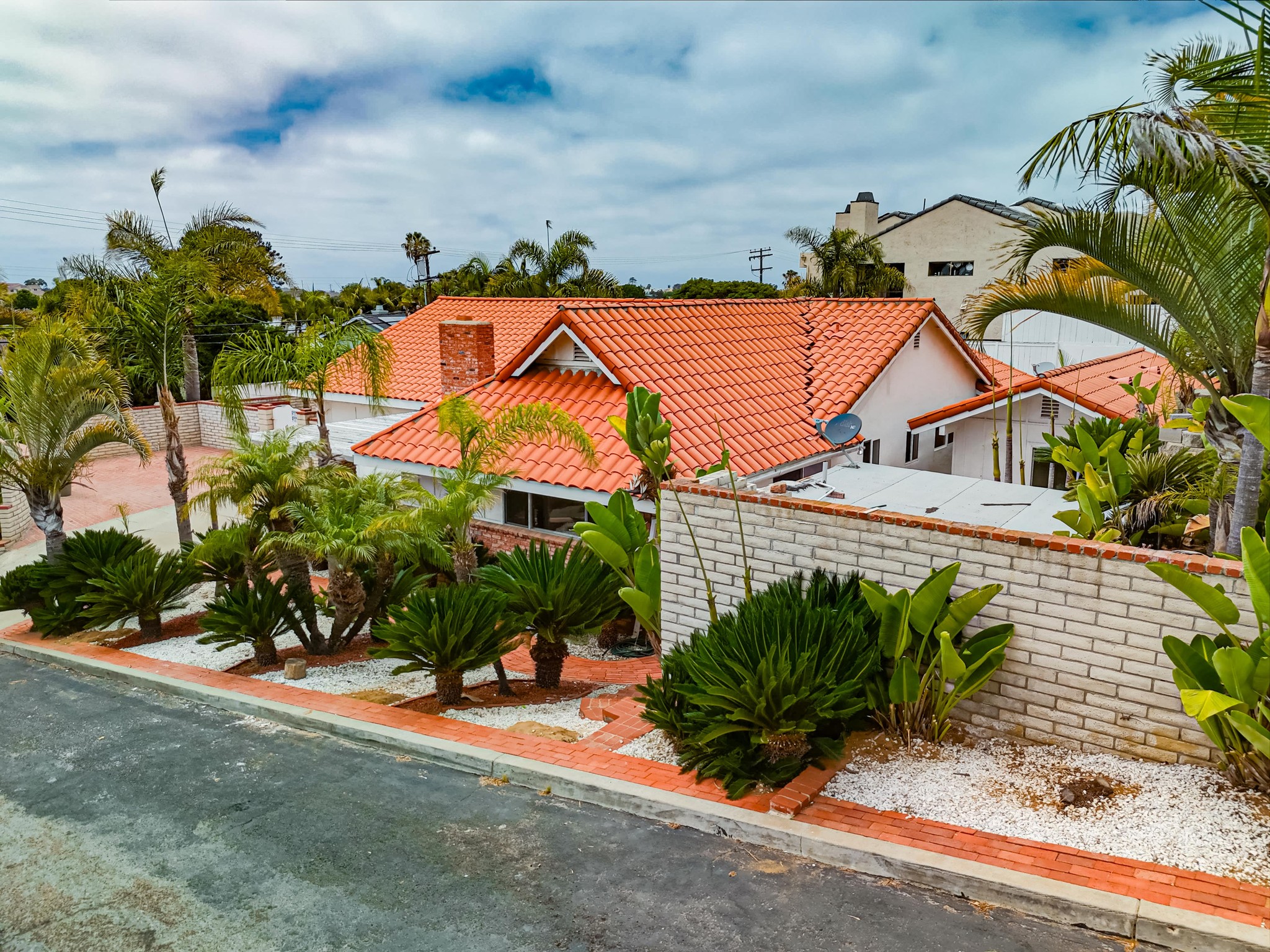Virtual tour photo 4 of 21 for 308 Leeann Ln