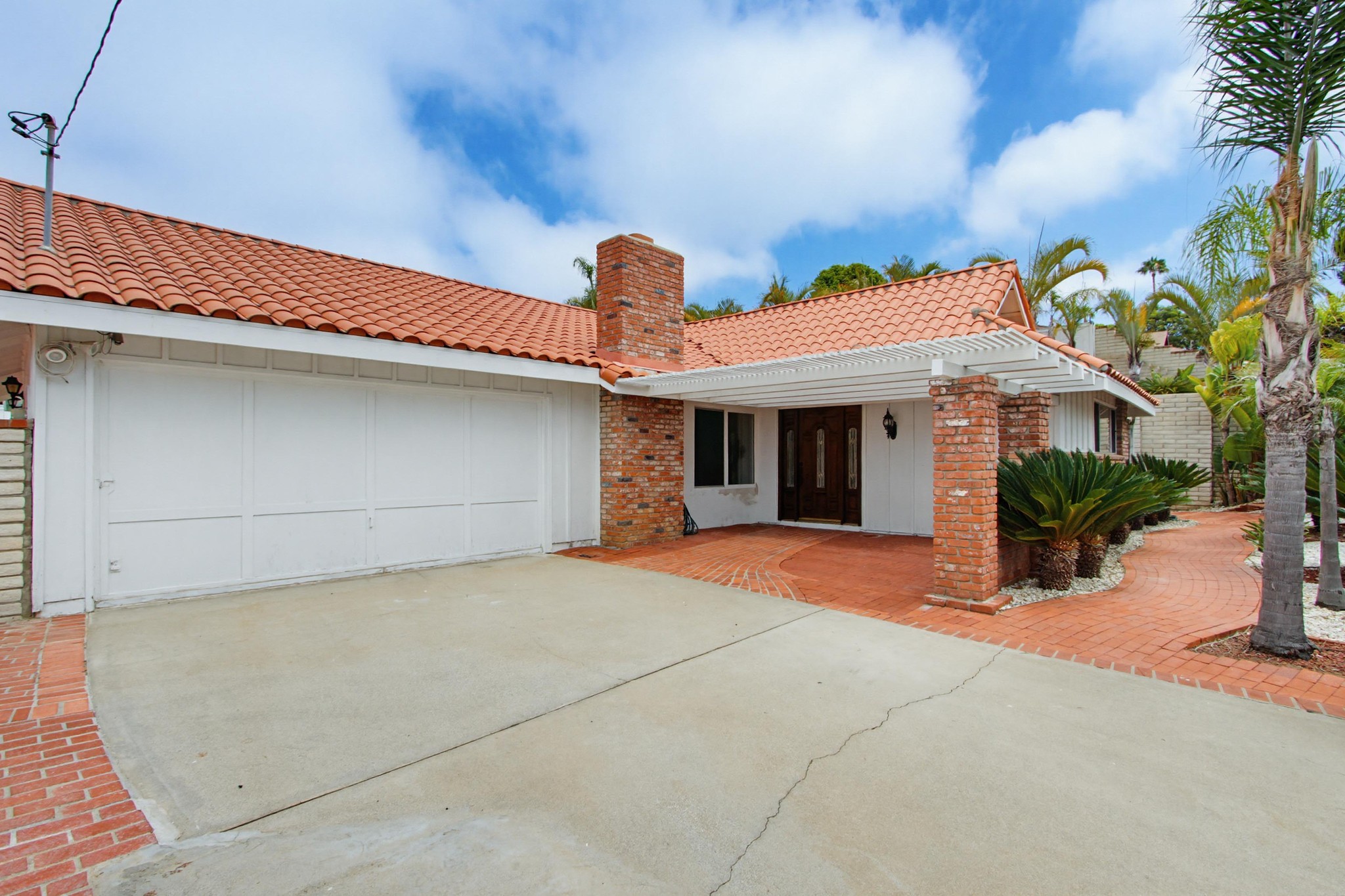 Virtual tour photo 6 of 121 for 308 Leeann Ln