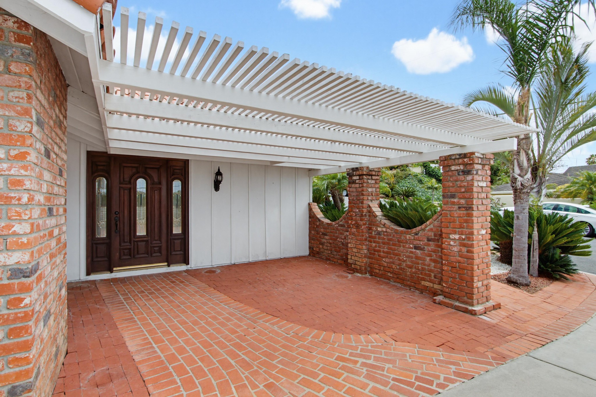 Virtual tour photo 7 of 121 for 308 Leeann Ln