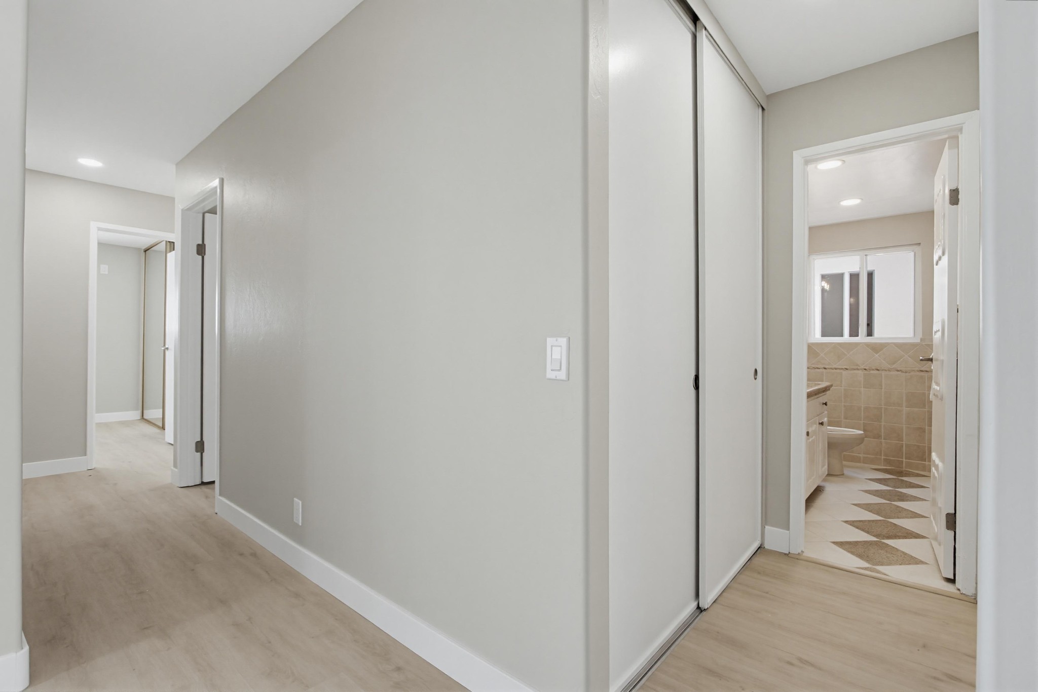 Virtual tour photo 38 of 121 for 308 Leeann Ln