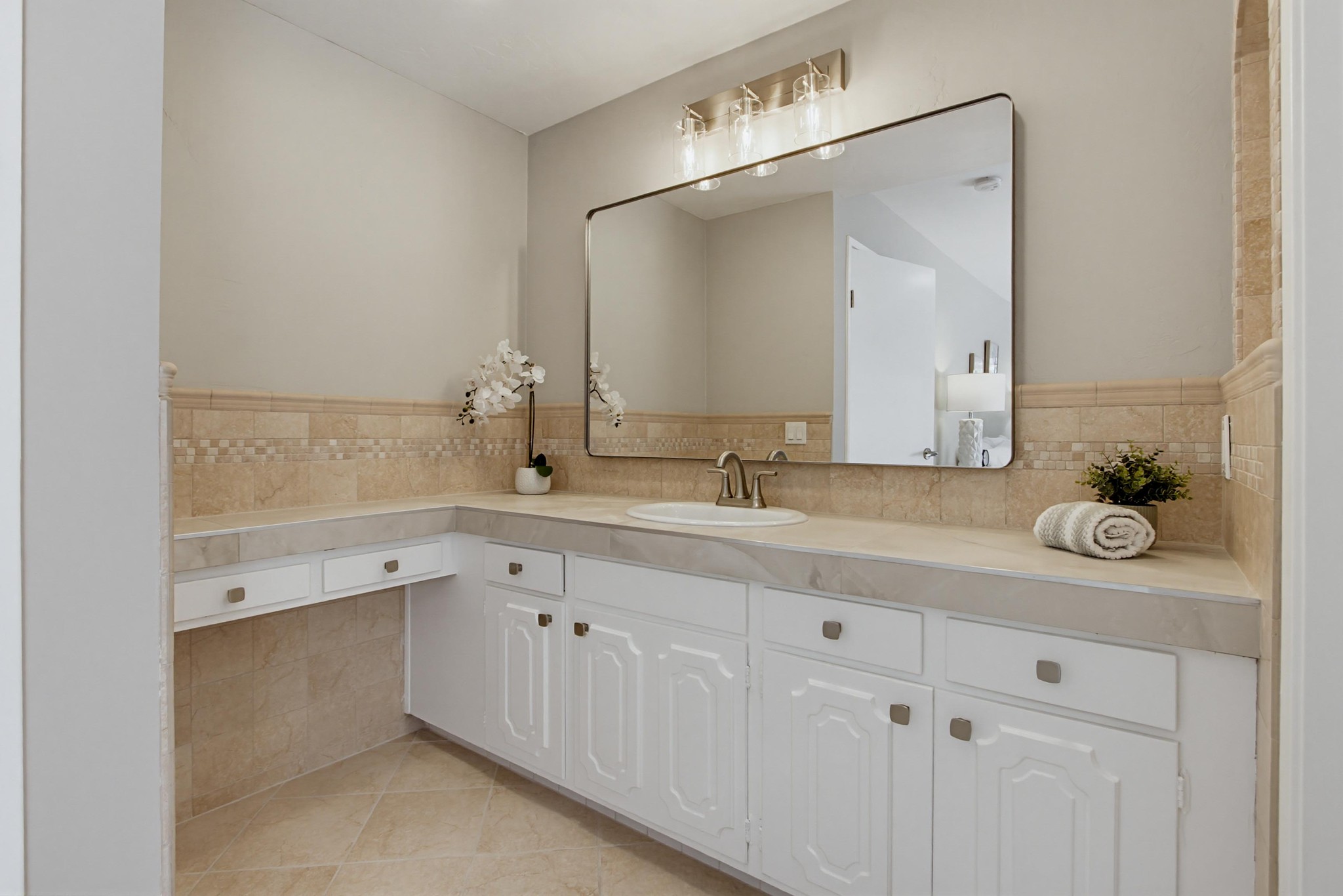 Virtual tour photo 46 of 121 for 308 Leeann Ln