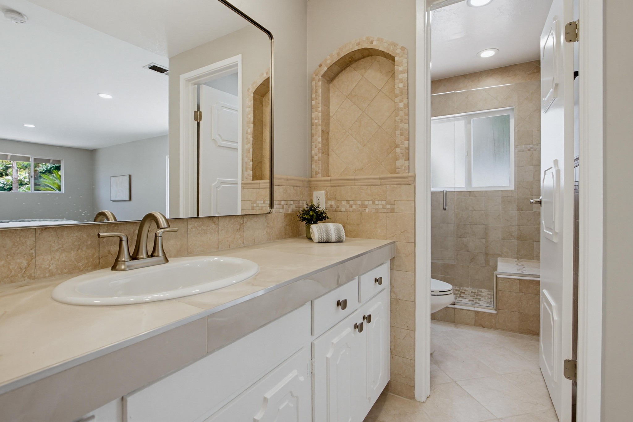 Virtual tour photo 47 of 121 for 308 Leeann Ln