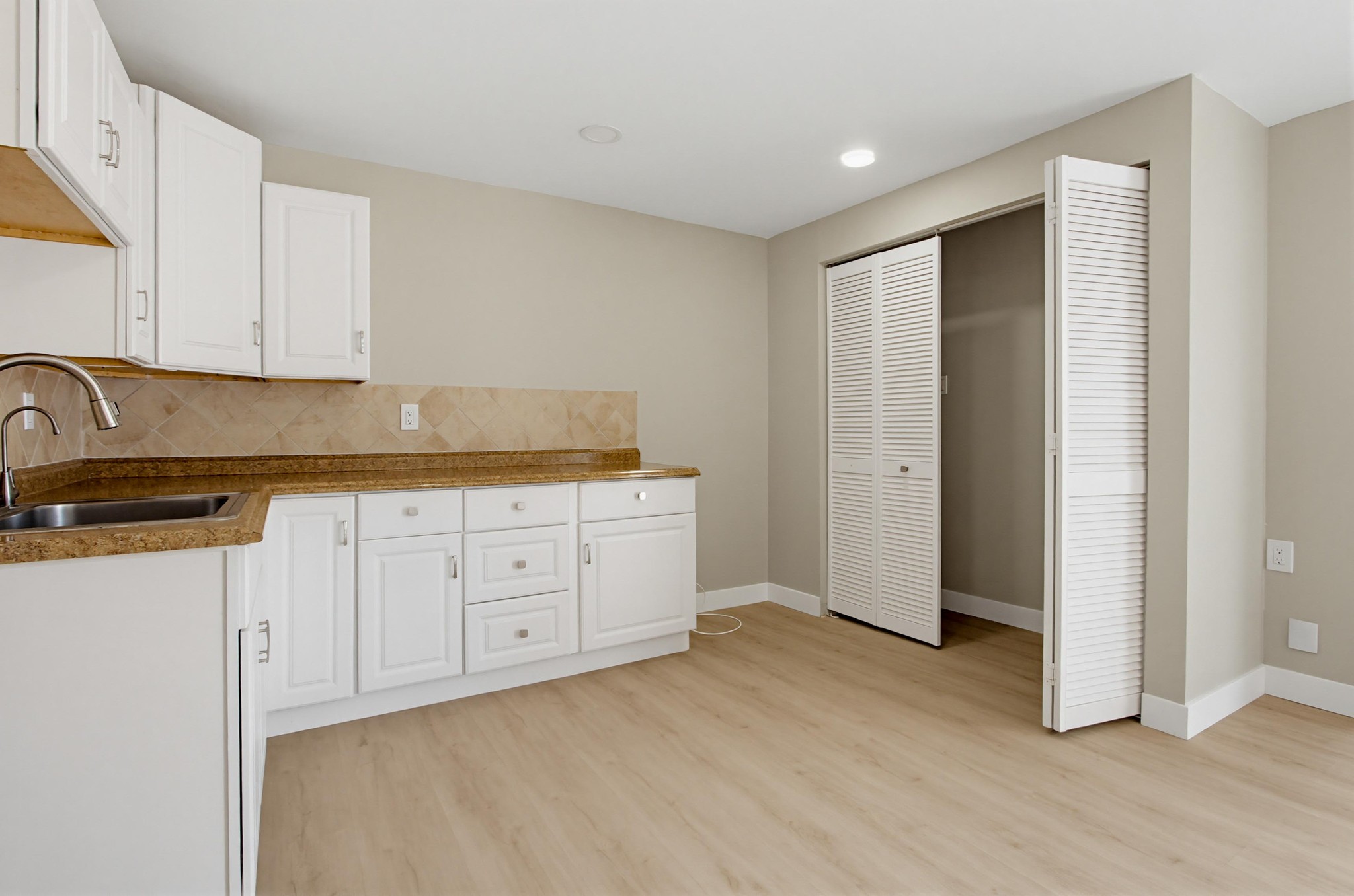 Virtual tour photo 69 of 121 for 308 Leeann Ln
