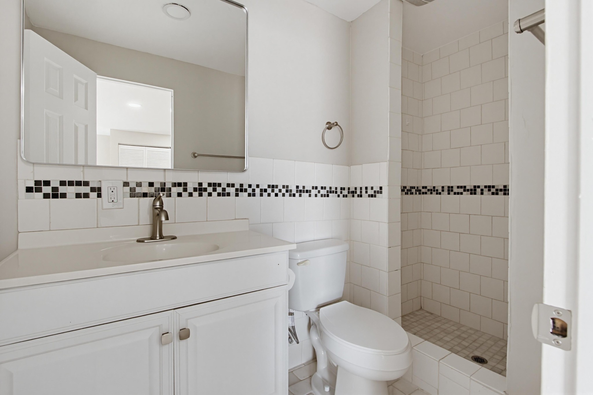 Virtual tour photo 72 of 121 for 308 Leeann Ln