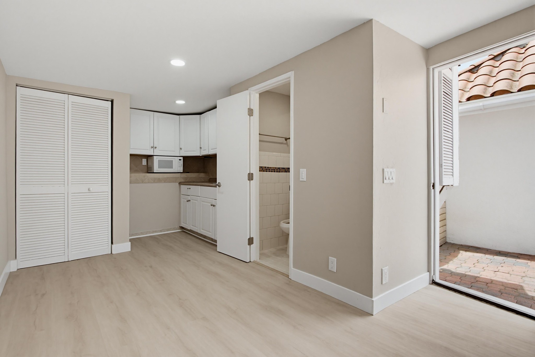 Virtual tour photo 85 of 121 for 308 Leeann Ln