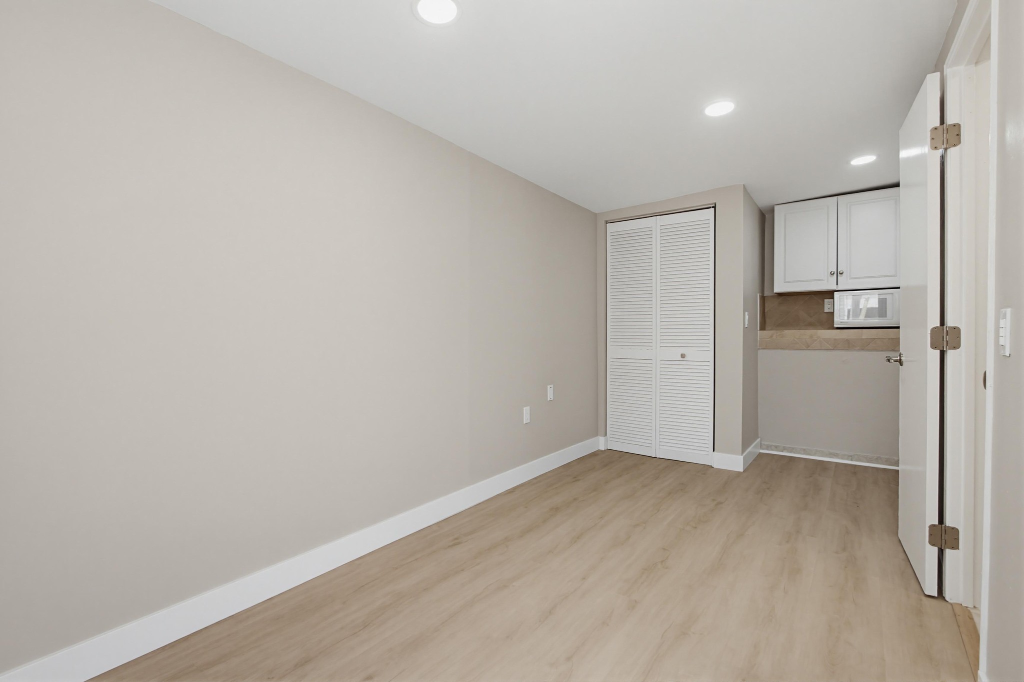 Virtual tour photo 86 of 121 for 308 Leeann Ln