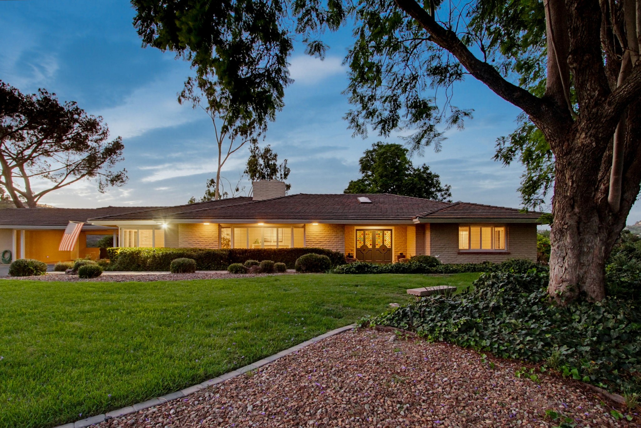 Virtual tour photo 72 of 100 for 3088 Skycrest Dr
