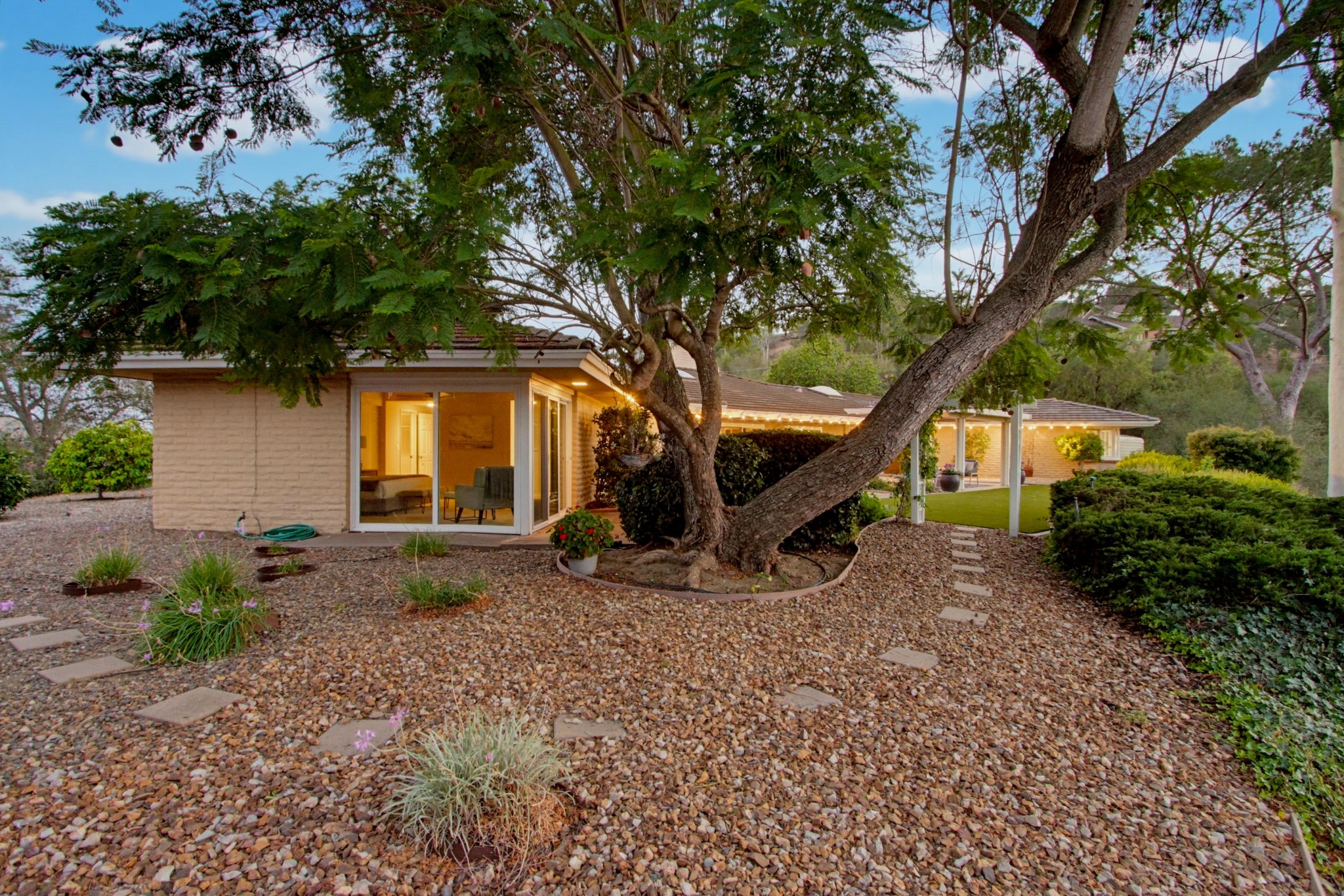 Virtual tour photo 78 of 100 for 3088 Skycrest Dr