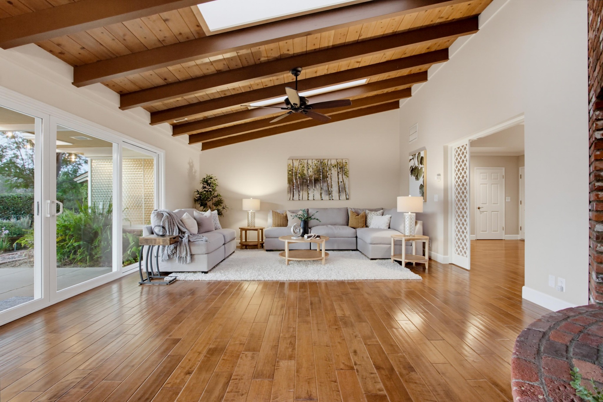 Virtual tour photo 14 of 100 for 3088 Skycrest Dr