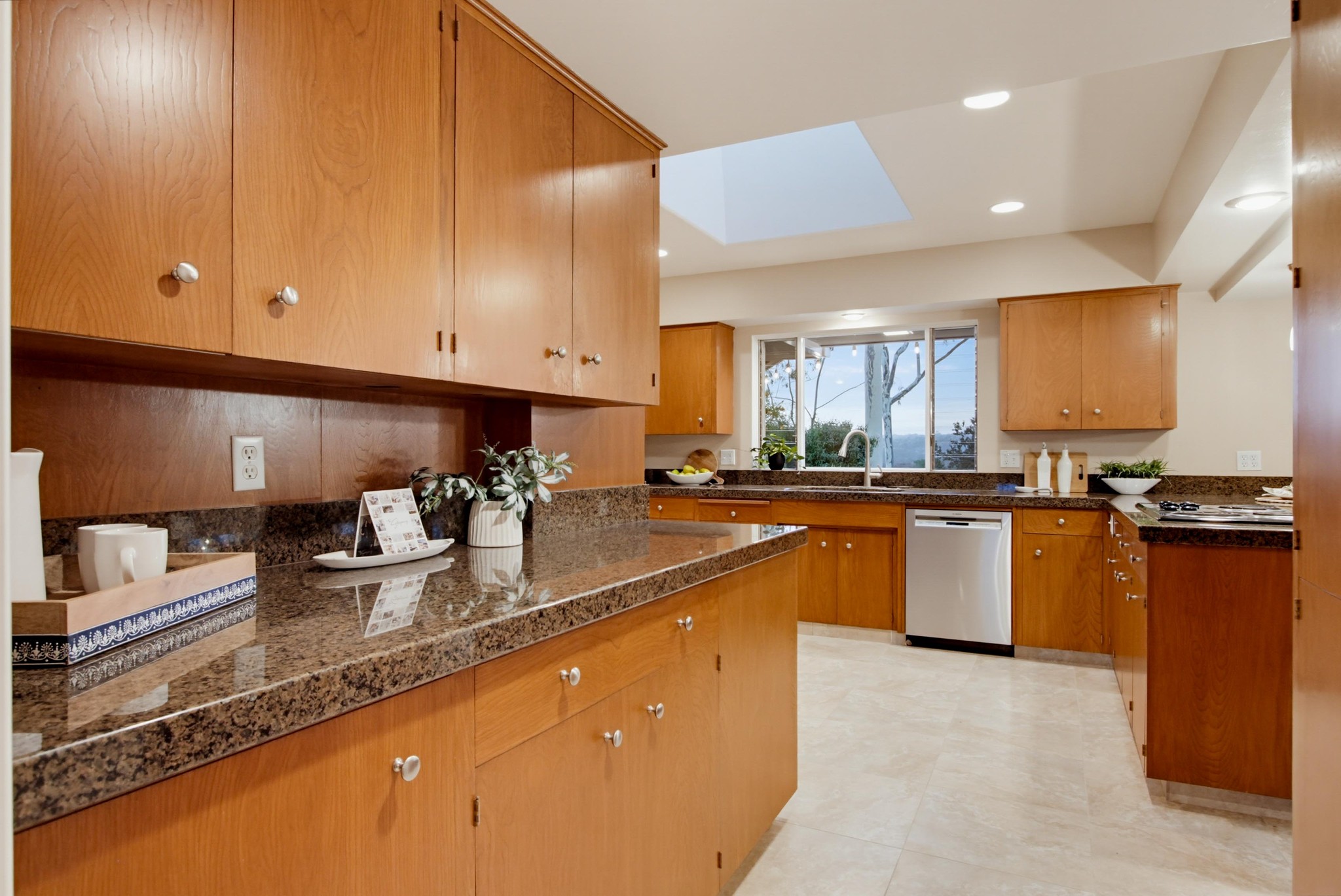 Virtual tour photo 26 of 100 for 3088 Skycrest Dr