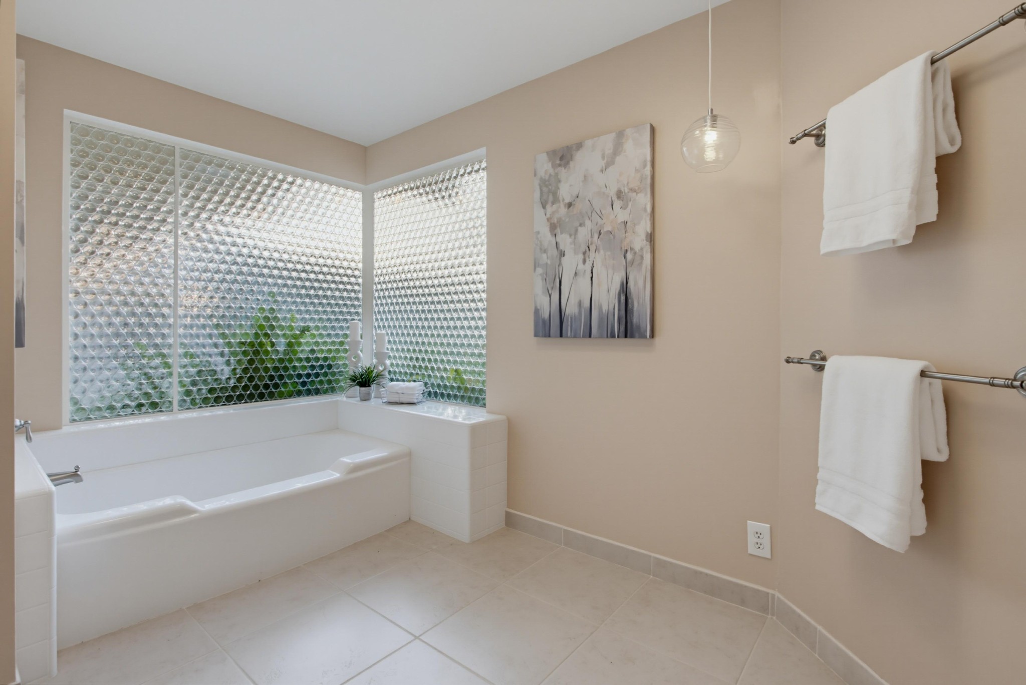 Virtual tour photo 42 of 100 for 3088 Skycrest Dr