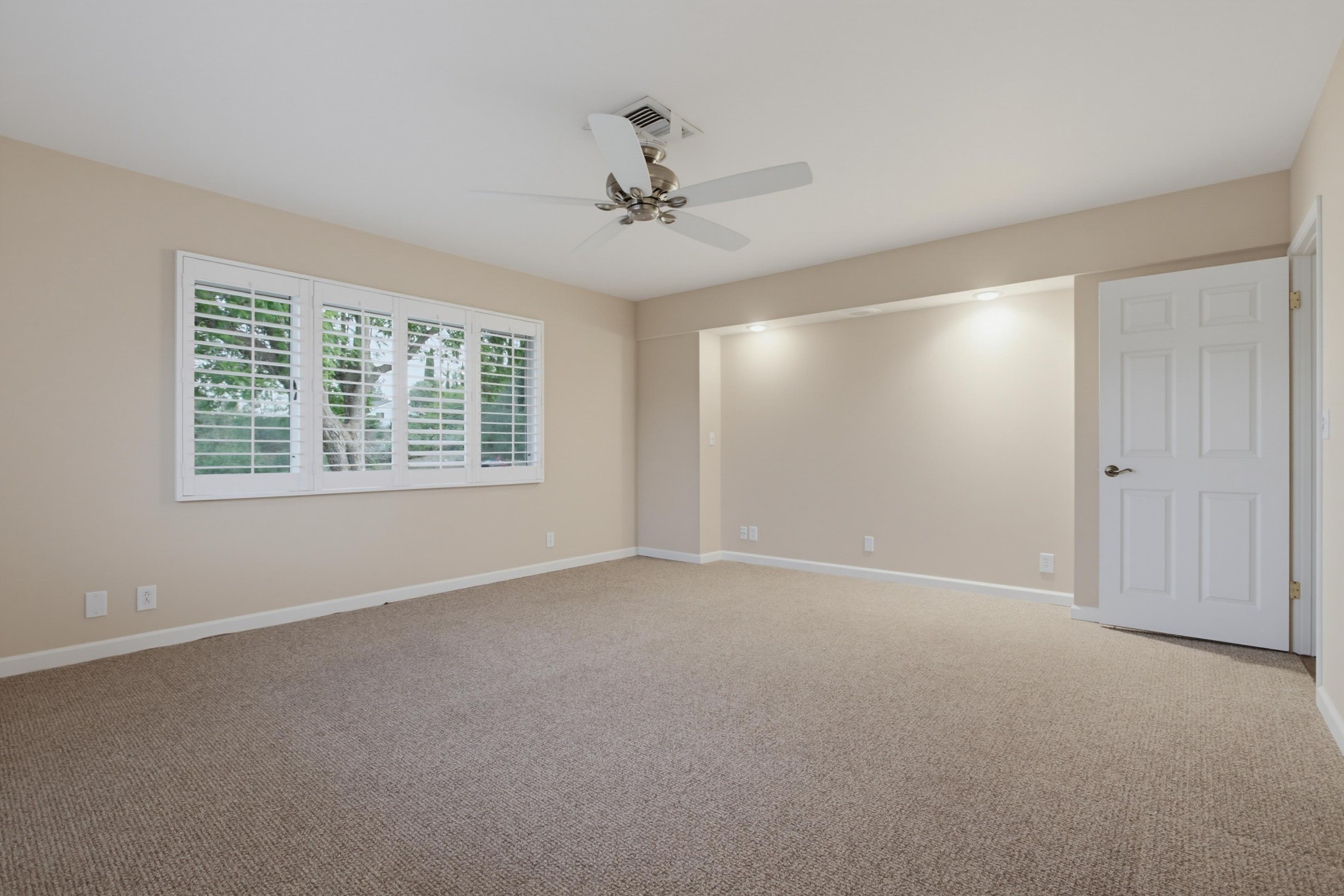 Virtual tour photo 48 of 100 for 3088 Skycrest Dr