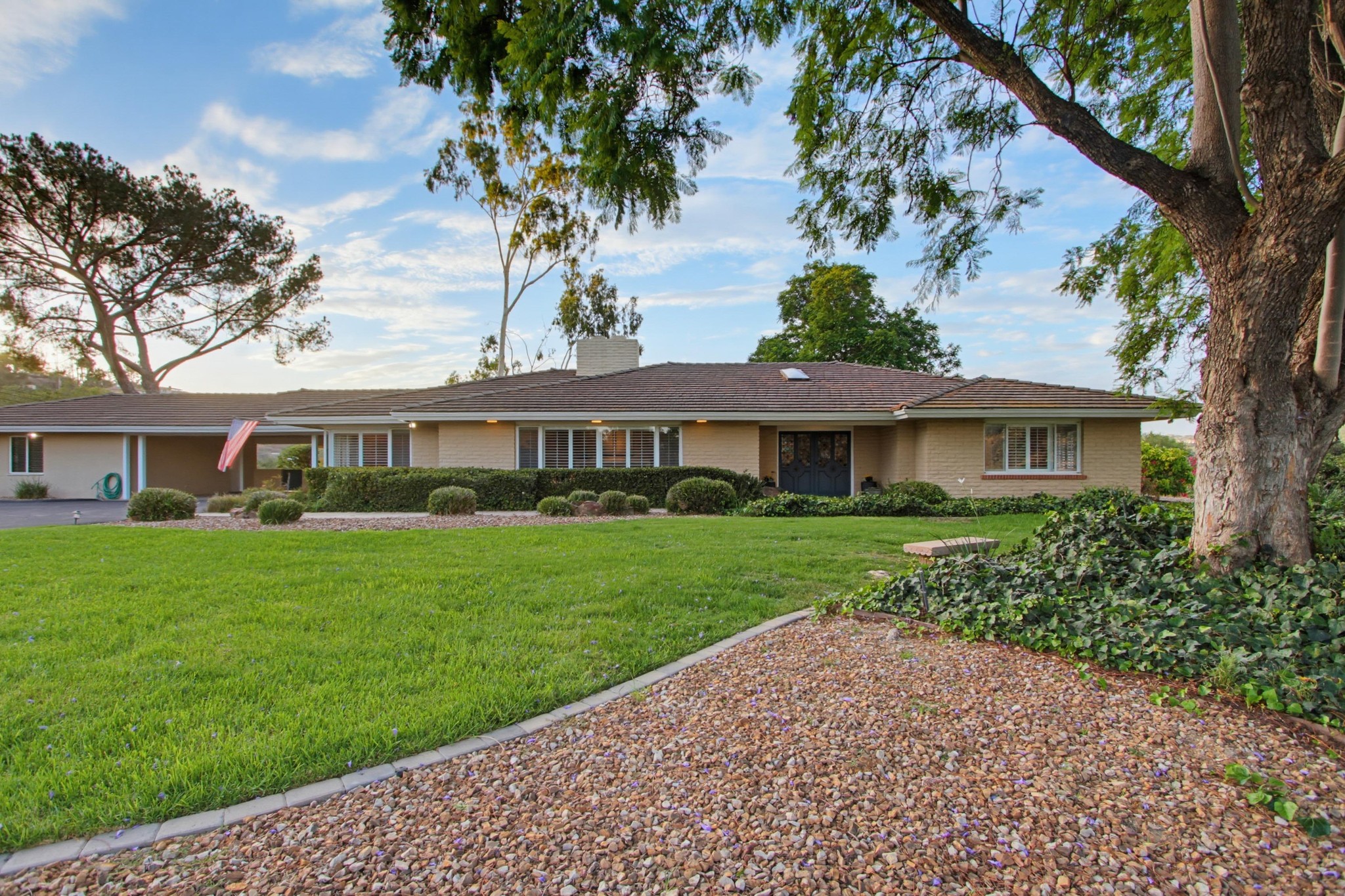 Virtual tour photo 85 of 100 for 3088 Skycrest Dr