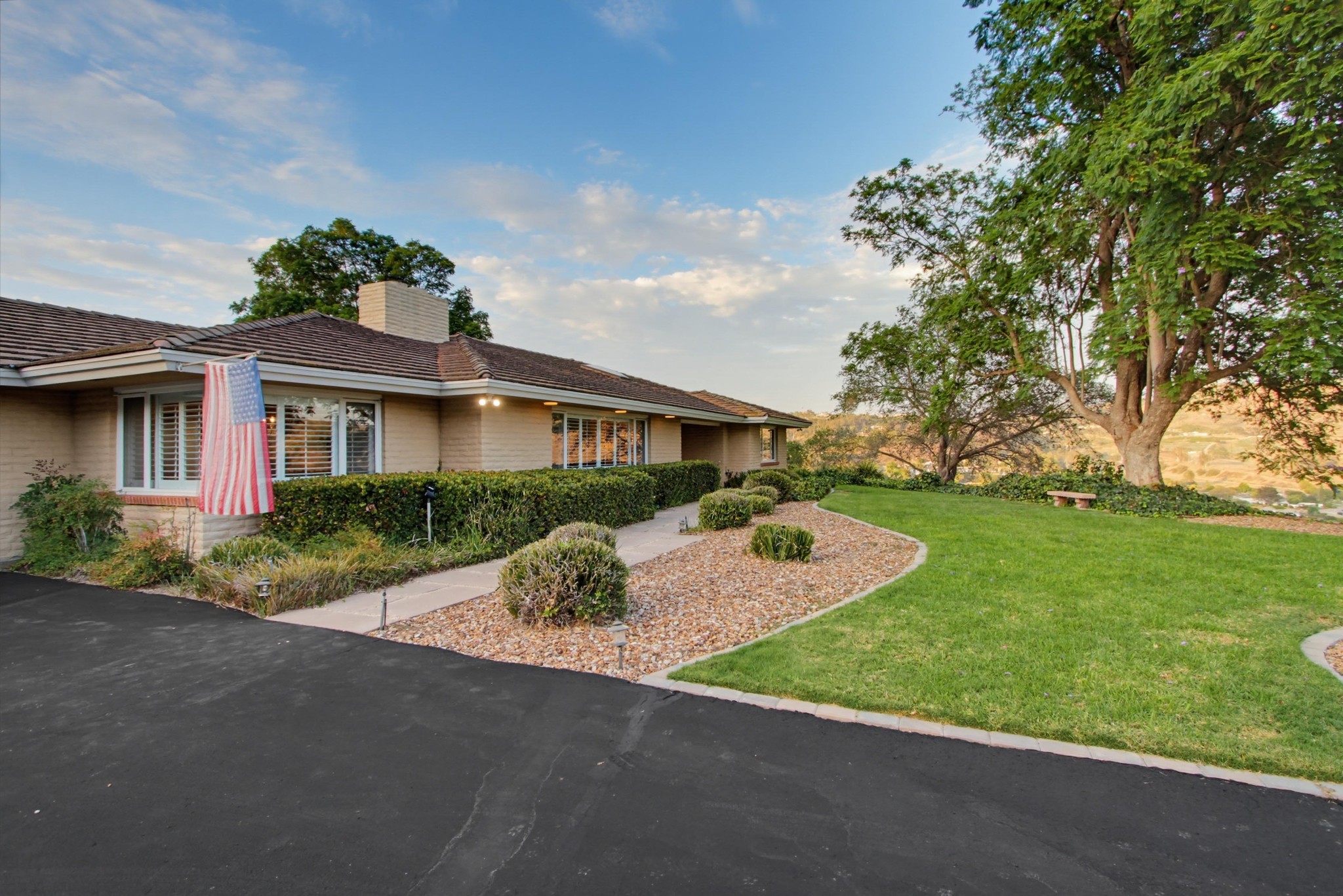 Virtual tour photo 86 of 100 for 3088 Skycrest Dr