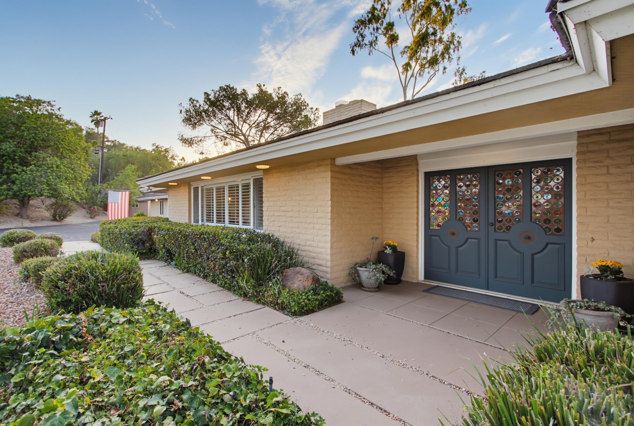 Virtual tour photo 87 of 100 for 3088 Skycrest Dr