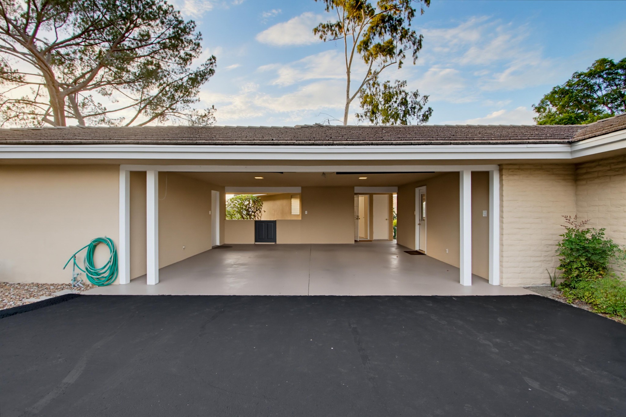 Virtual tour photo 84 of 100 for 3088 Skycrest Dr