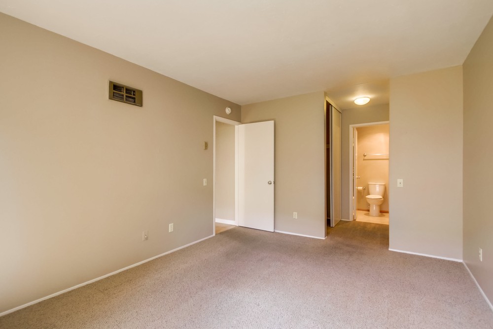 Virtual tour photo 21 of 31 for 3089 Cowley Way #31