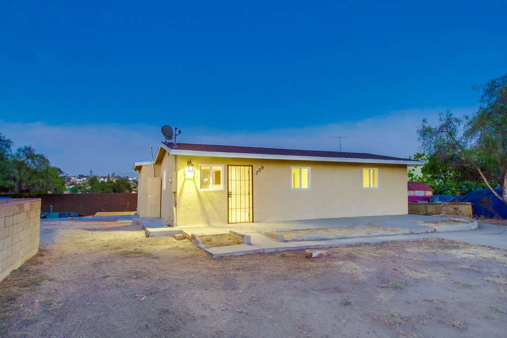 Virtual tour photo 4 of 48 for 309 S Willie James Jones Ave