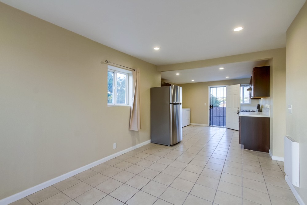 Virtual tour photo 10 of 48 for 309 S Willie James Jones Ave