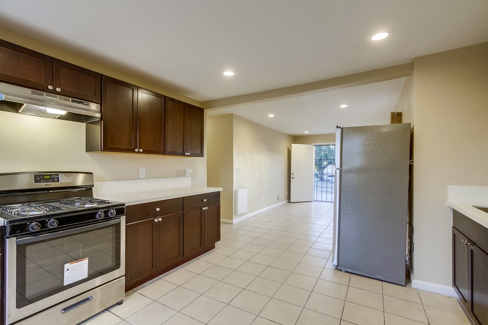 Virtual tour photo 21 of 48 for 309 S Willie James Jones Ave