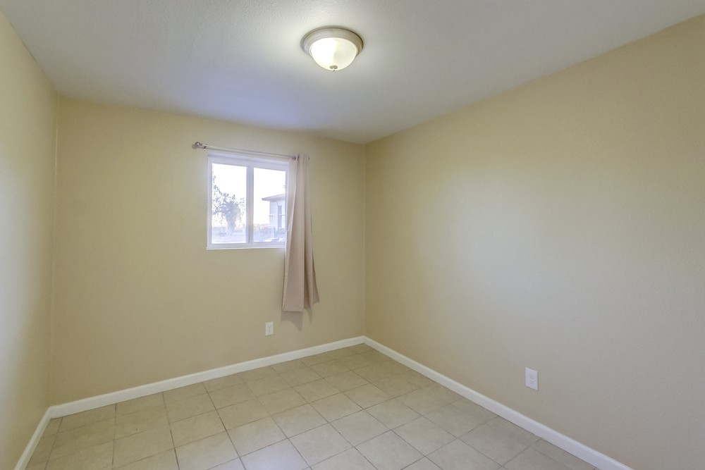 Virtual tour photo 30 of 48 for 309 S Willie James Jones Ave