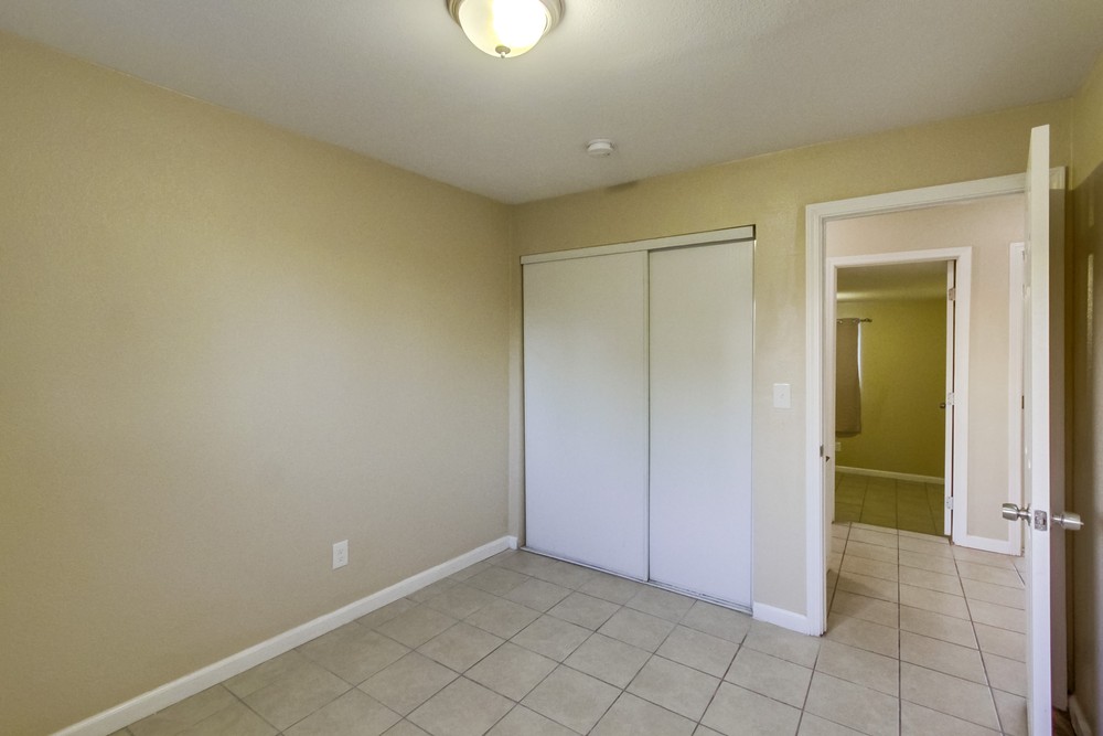 Virtual tour photo 31 of 48 for 309 S Willie James Jones Ave