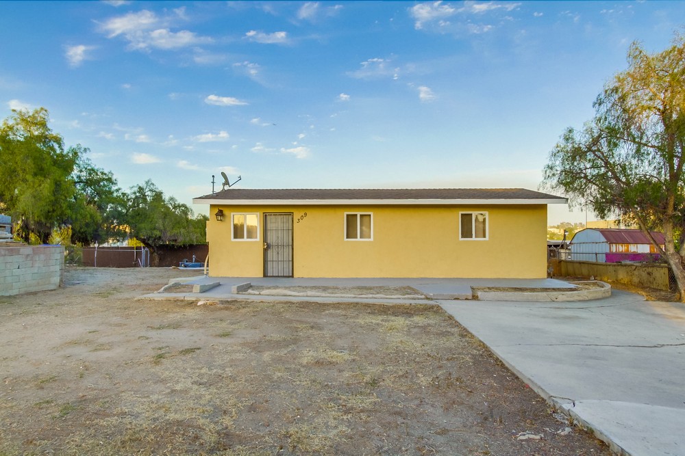 Virtual tour photo 38 of 48 for 309 S Willie James Jones Ave