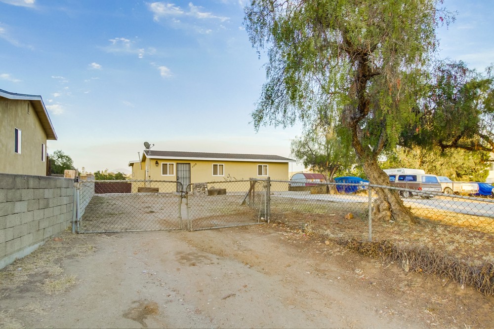 Virtual tour photo 39 of 48 for 309 S Willie James Jones Ave