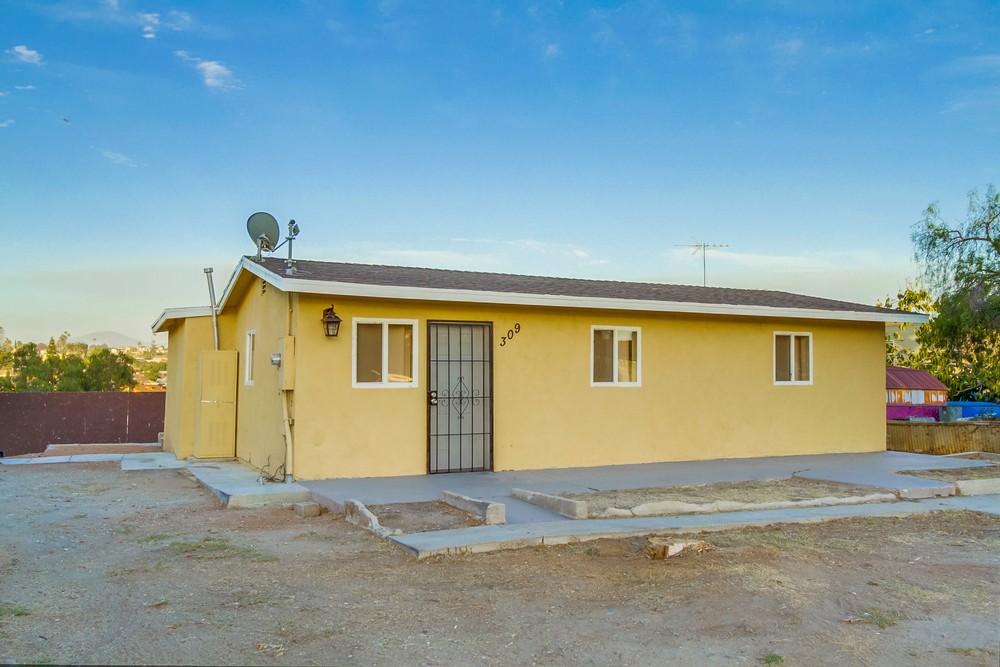 Virtual tour photo 40 of 48 for 309 S Willie James Jones Ave